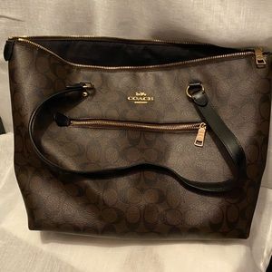 Coach shoulder bag